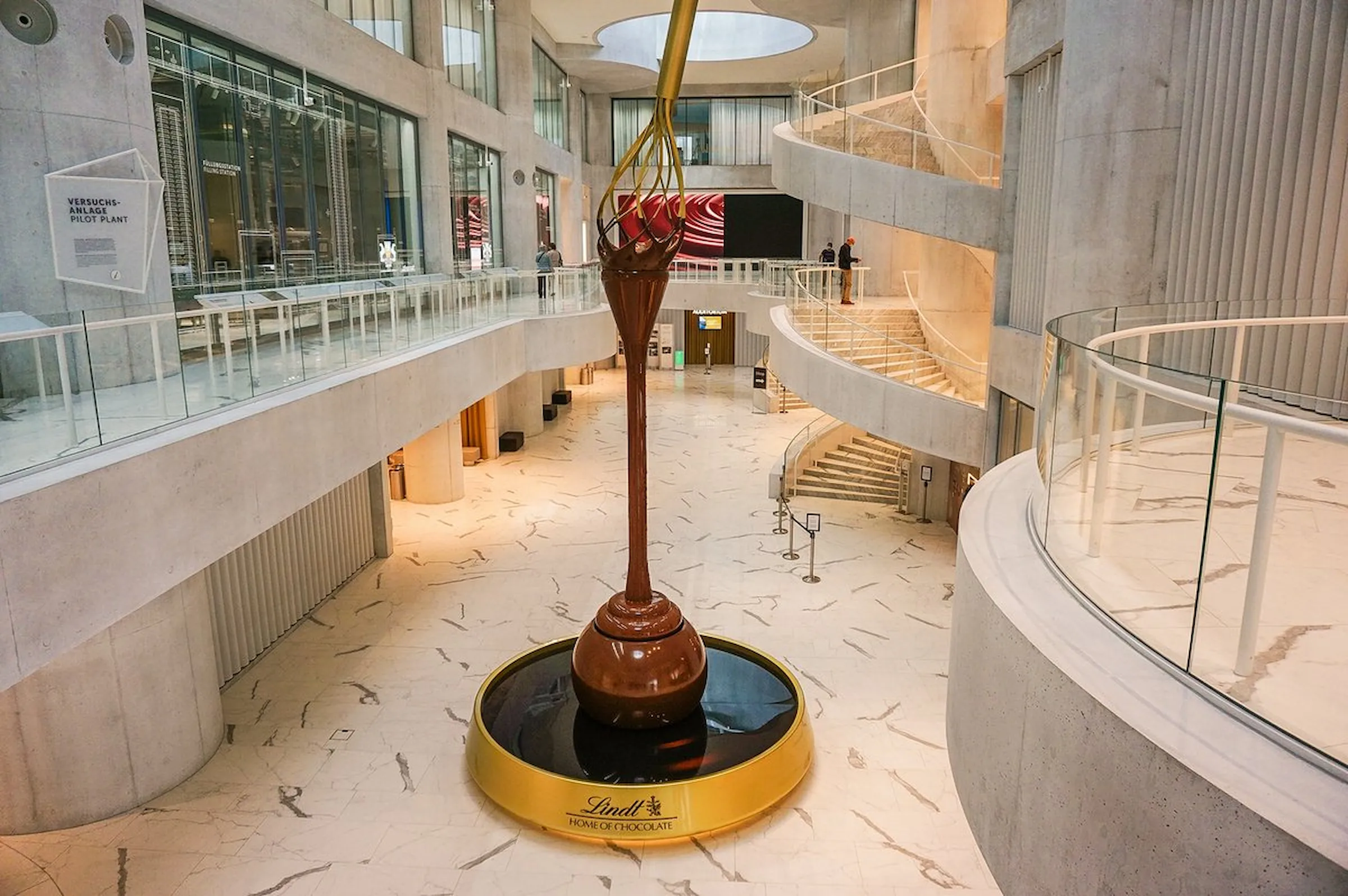 The World’s Largest Chocolate Fountain